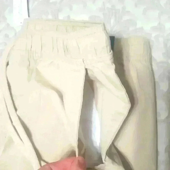 Banana Republic 9" Deck Shorts - Picture 13 of 14